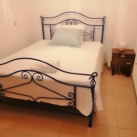 Hostal As Tres Irmas Bragança Habitación foto