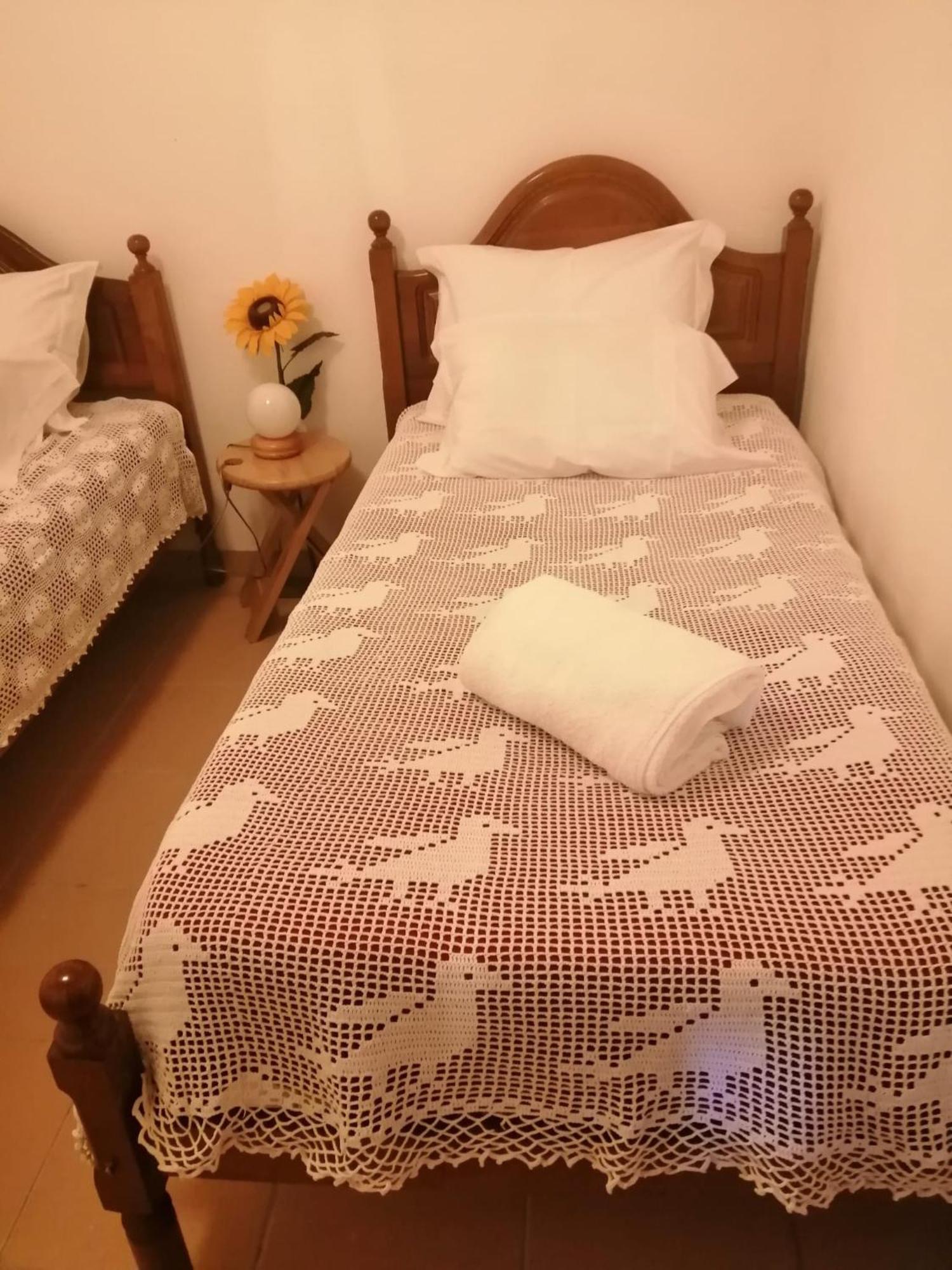 Hostal As Tres Irmas Bragança Habitación foto